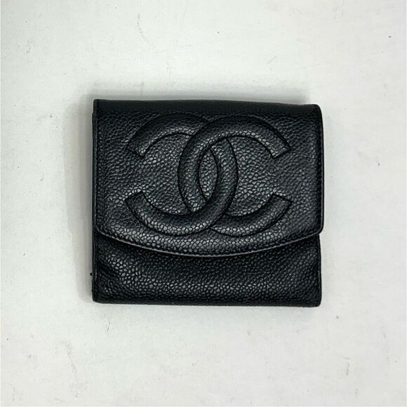 CHANEL Handbags - Vintage Chanel Black Caviar Skin Leather Big Coco Mark Bifold Wallet